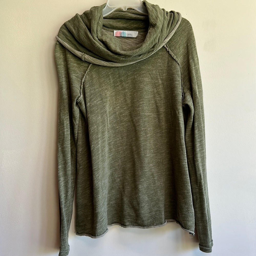 Free people, light weight, green beach top!